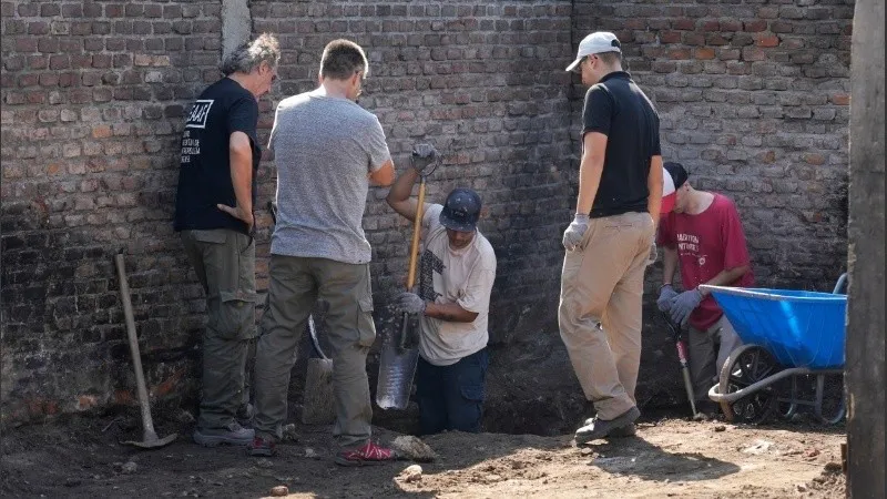 excavacionperassi4_jpg_1756841869.jpg_674994428