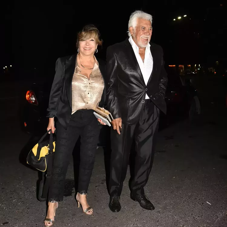 V3Y6FYAE7RDWZLXZOOSHP4LREY