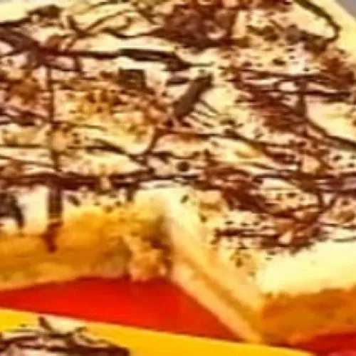 riquisimo-y-facil-postre-de-vainillas-dulce-de-leche-y-crema-de-duraznos-1.1538