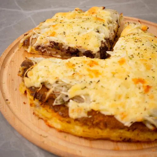 PIZZA DE MASA DE PAPA Y RELLENA