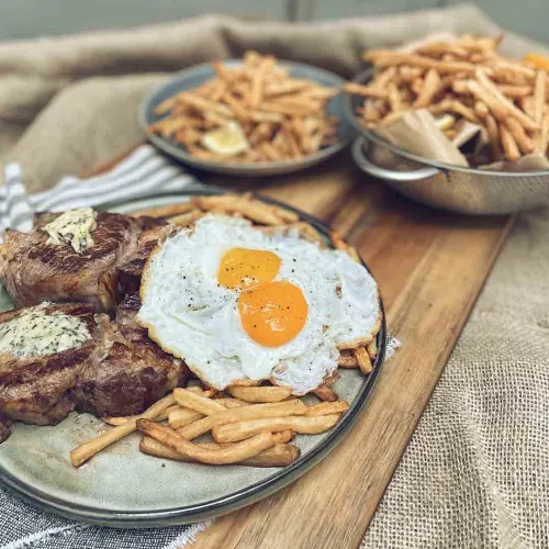 bife ancho con papas a caballo