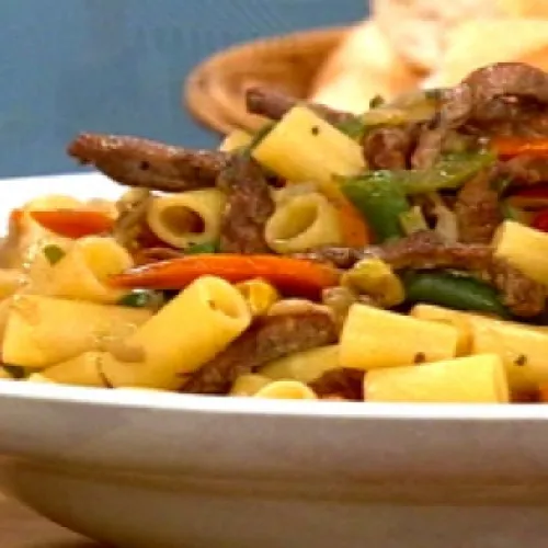 pasta-con-carne-y-vegetales-al-microondas.2767