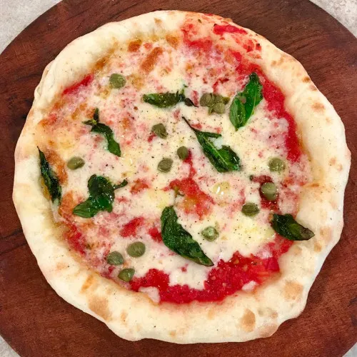 Pizza a la piedra