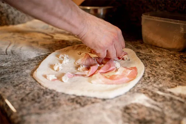 pan-de-queso-con-jamon