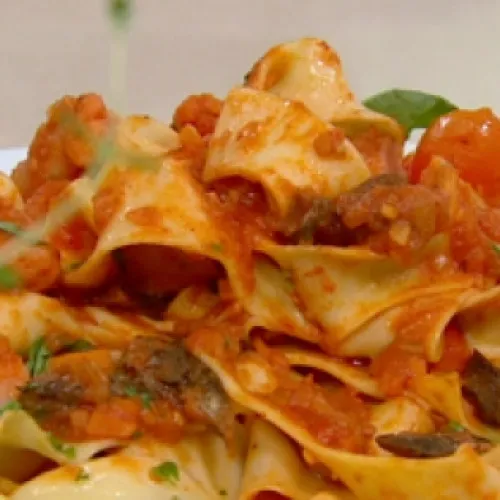 papardelle-con-salsa-de-salchicha-parrillera.3633