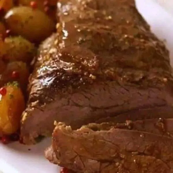 Carne al vino