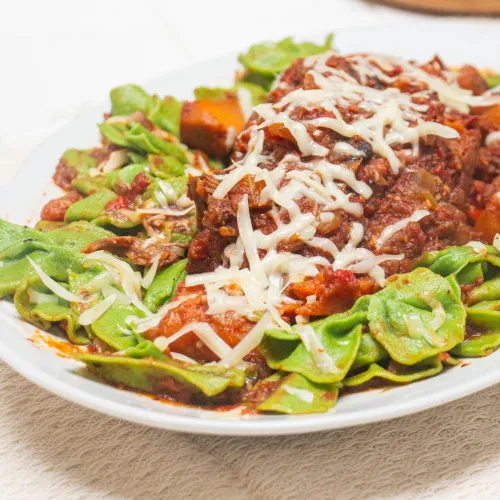 Fideos moñitos con estofado