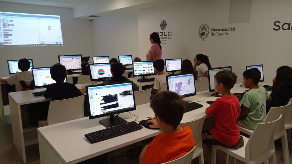 c63ade8d-db25-4861-926b-97e4df2a73cf