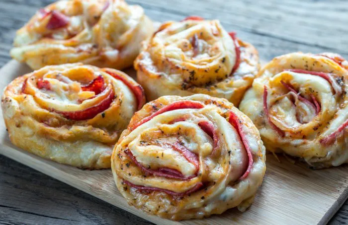 rollitos-de-pizza