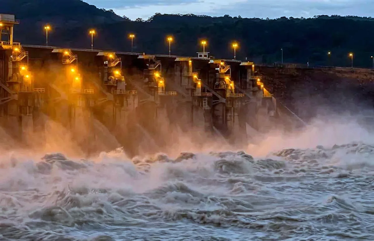 represa-foz-de-chapeco-brasil-compuertas