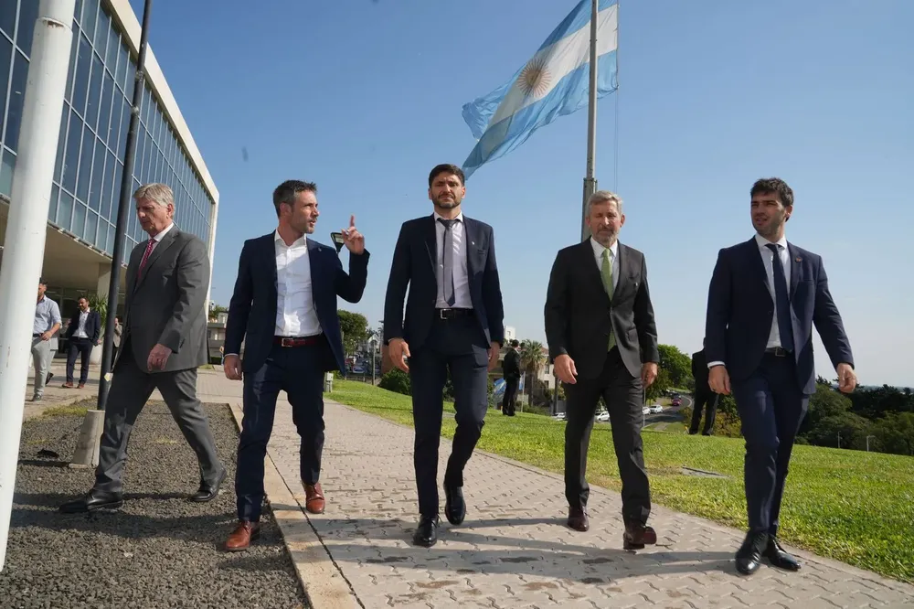 c0871acf-5d78-421b-b185-cbd66dbc9976