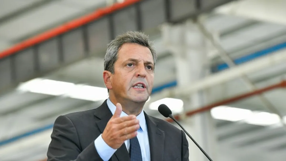 sergio-massa-se-reunio-bancos-fondos-inversion-y-companias-seguros-explicarles-su-estrategia-economica_mjpg