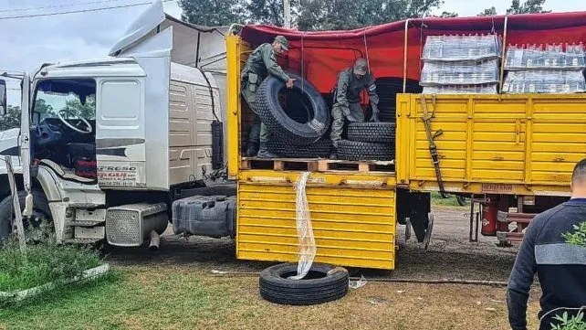 neumaticos-contrabando-gendarmeria-1jpg