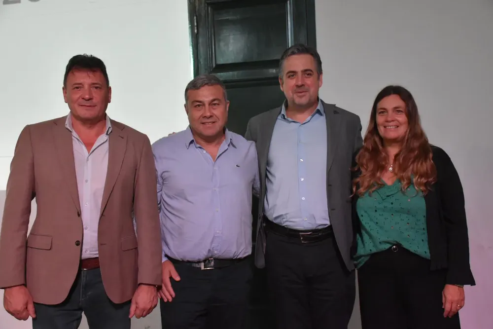 927e16e6-9ee9-4bdd-a6cb-b505e09e92a7