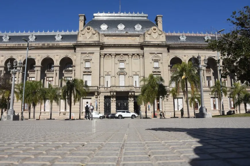 Z5QoQSVtG_870x580__1