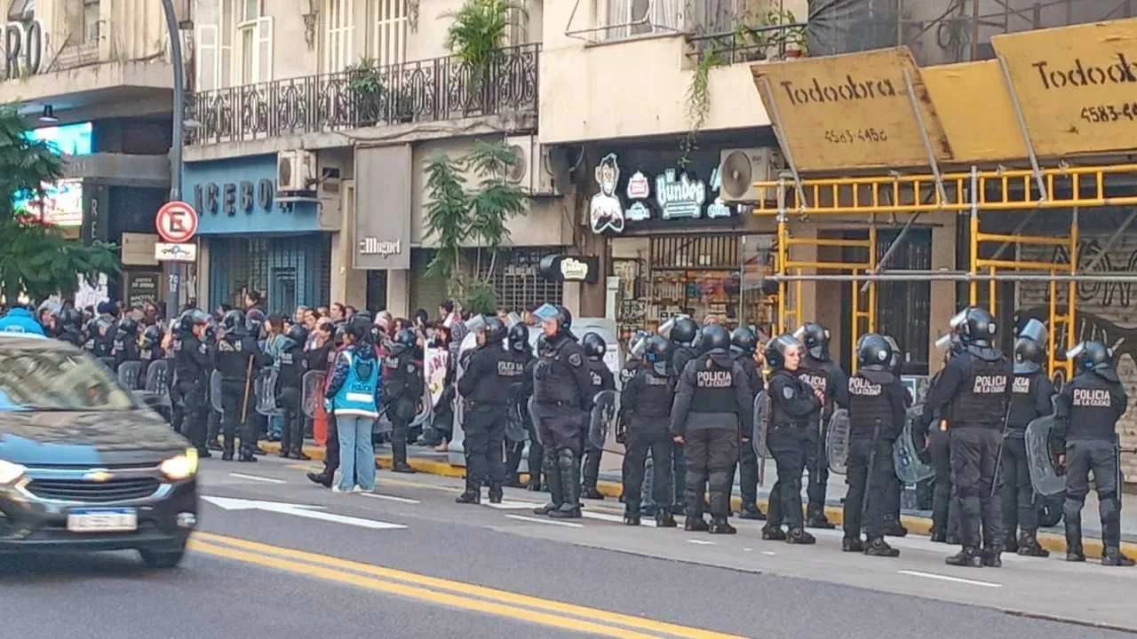 represion-actores-1