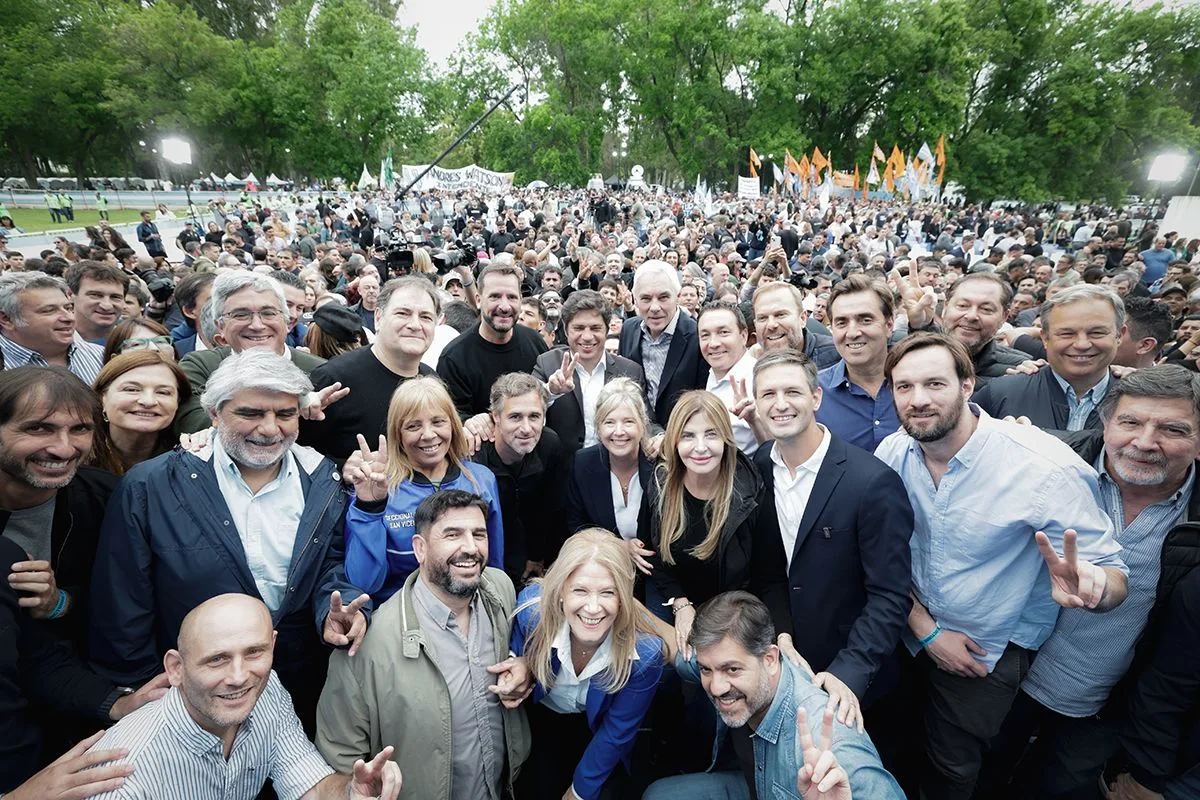 KICILLOF-SAN-VICENTE-17-DE-OCTUBRE