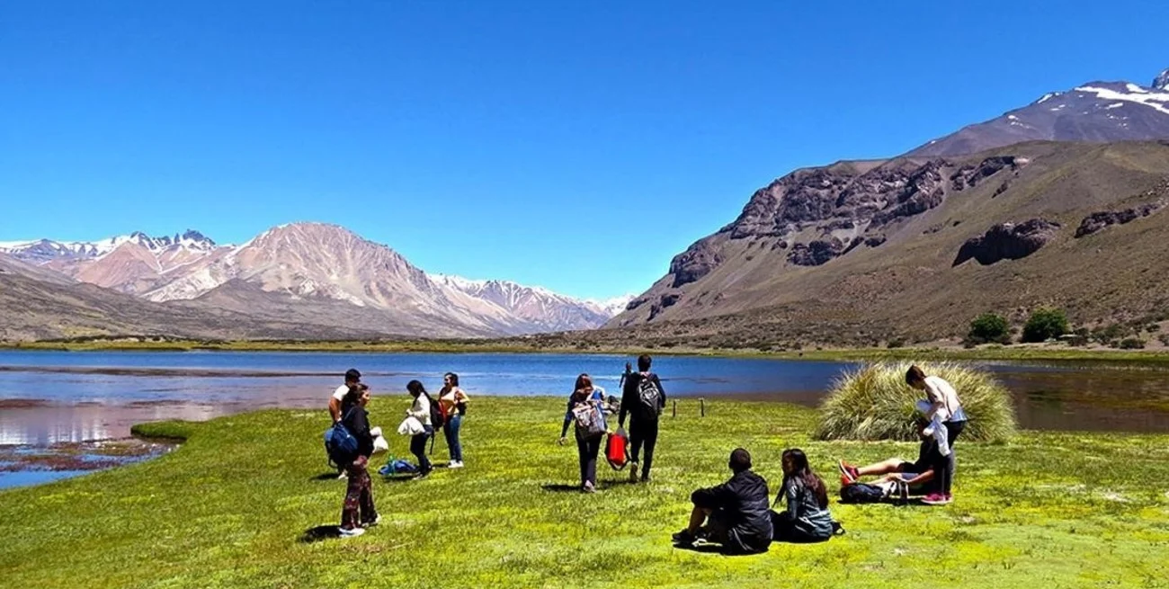 GlWR0IVeh_1300x655__1