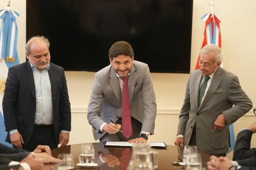 db71e988-139a-43f5-ab7d-9c4dfba54998