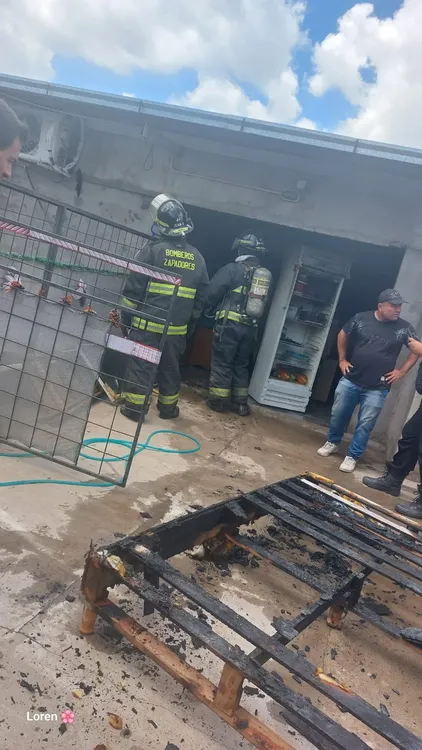 83b0c718-4b28-427a-a9b8-94cd983c137b (1)