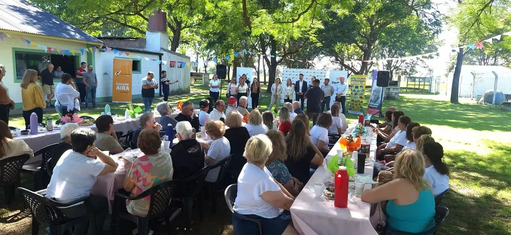 b63dfbde-4ebf-41c3-be05-b05a1b9ec380