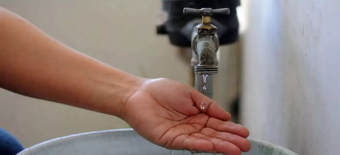 baja-presion-de-agua-_59706964_1140x520