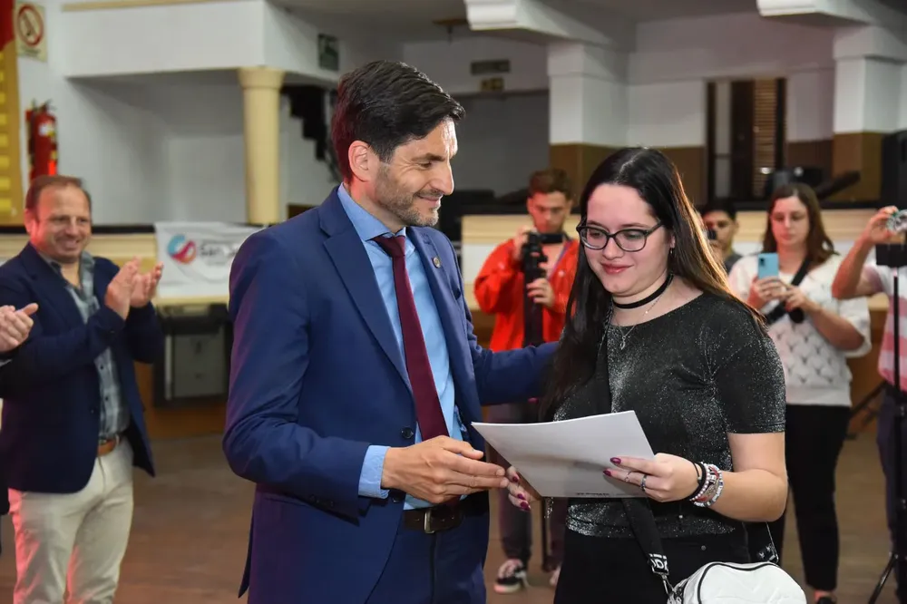 a16c0437-b7b3-461c-b118-0b3fbaf07c41