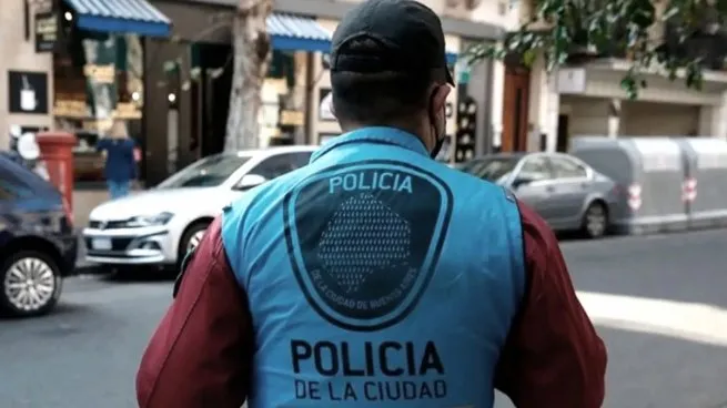 policia-la-ciudad-drogaspng