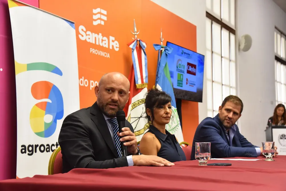 ae5cfa53-1405-4067-9bbb-9d9f0a9cb889