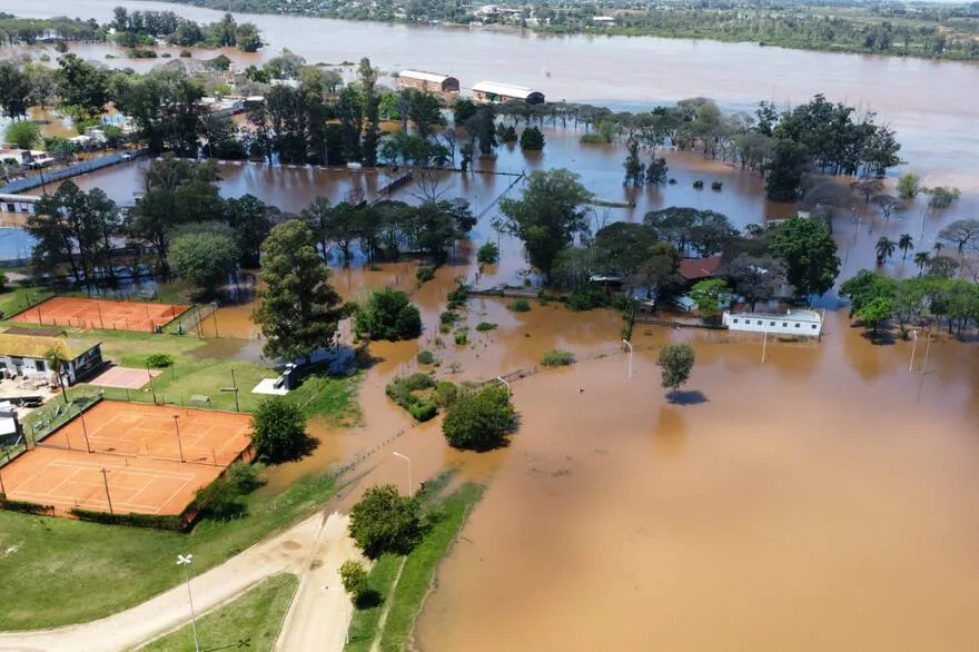 las-inundaciones-en-concordia-se-deben-a-la-AURTIBGBRFHF5AMENA3OE7H7NI