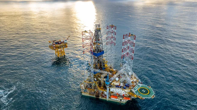 proyecto-fenix-offshore-plataforma-y-rig-perforacion