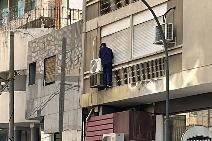 ugYbCIM35_870x580__1