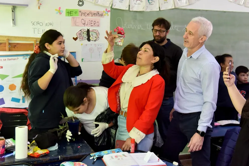 e8fc8412-3227-4ce1-8888-4eecbfc933d8