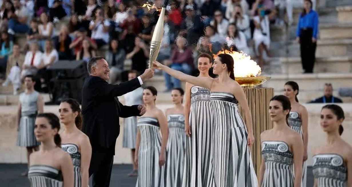 MxcLMShT1_1300x655__2