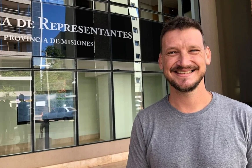 0AvFk-sSM_870x580__1