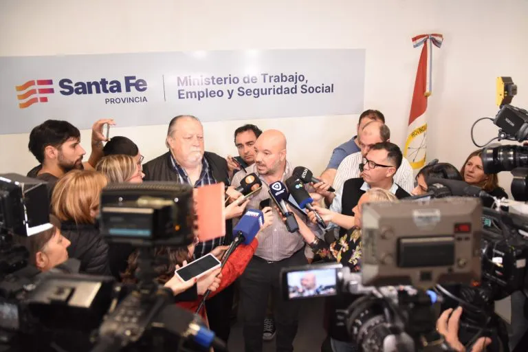 reunuionparitariioaqq-768x512