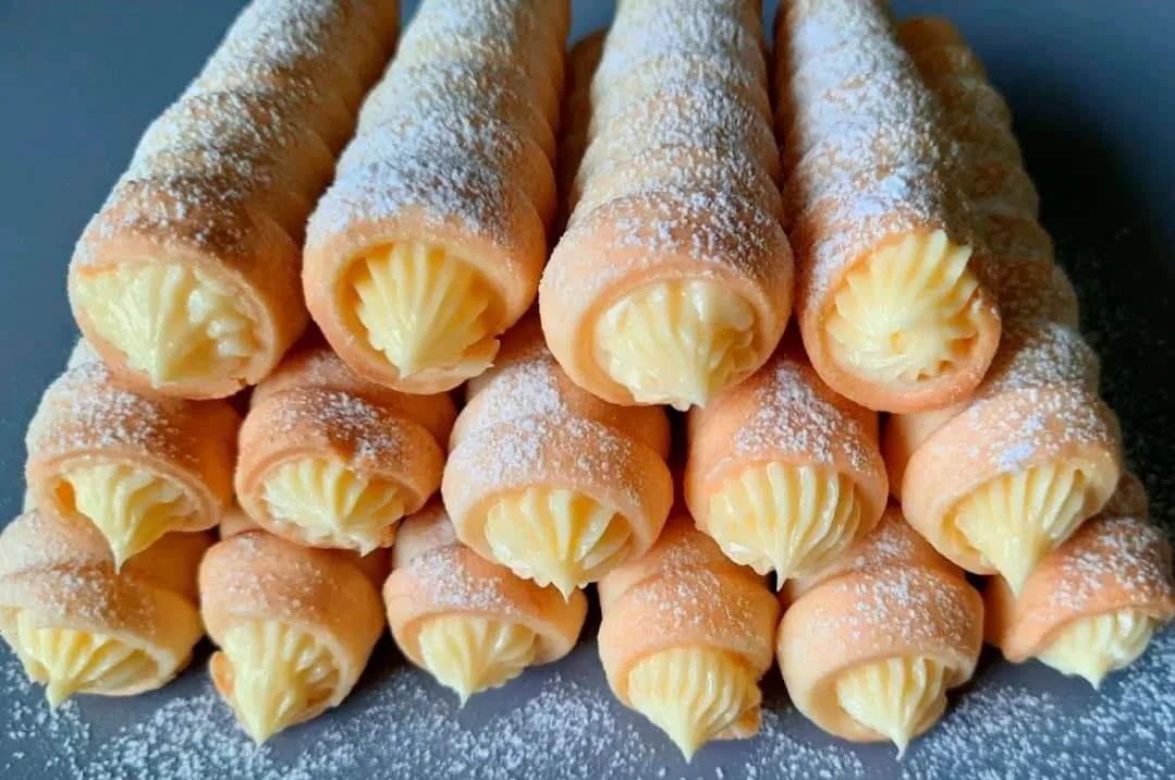 Ca{oncitos rellenos de crema