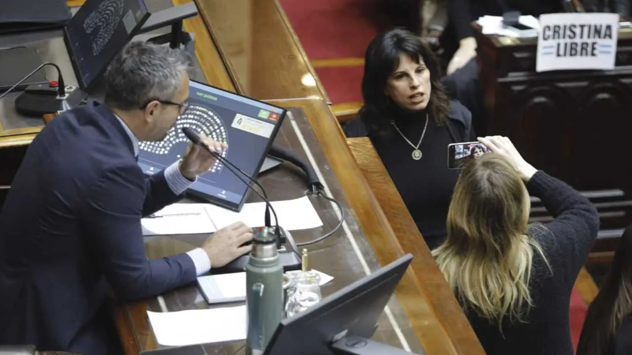 congres-escandalo-1