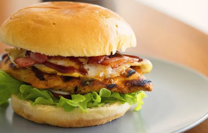 hamburguesa-de-pollo-a-la-plancha