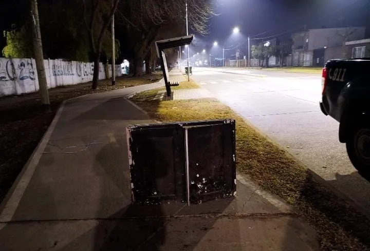 052911f3-f92f-45d7-9abd-28593501f7cd