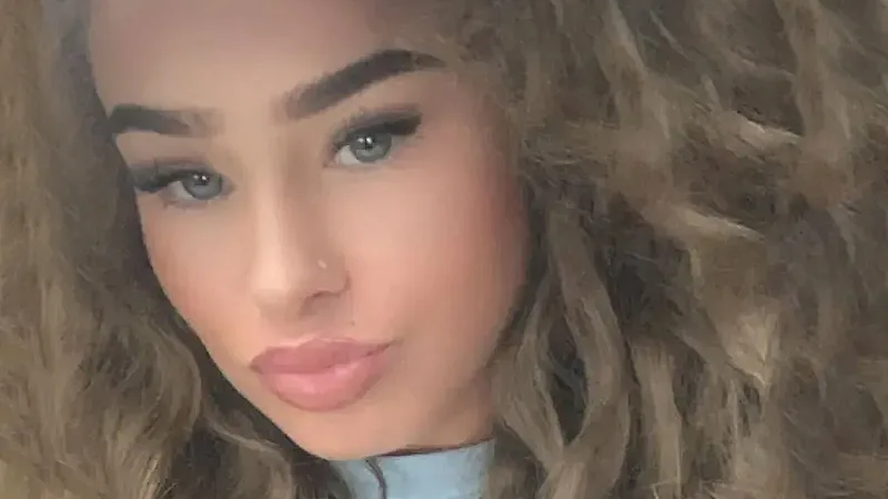 Brooke-George-influencer-acusada-de-matar-a-su-novio-abusador-en-Dubai-puede-ser-fusilada