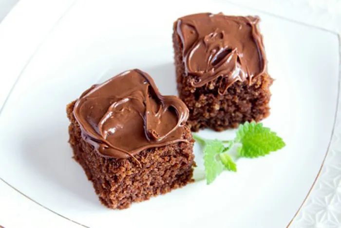 bizcochitos-de-chocolate-con-glaseado-de-chocolate