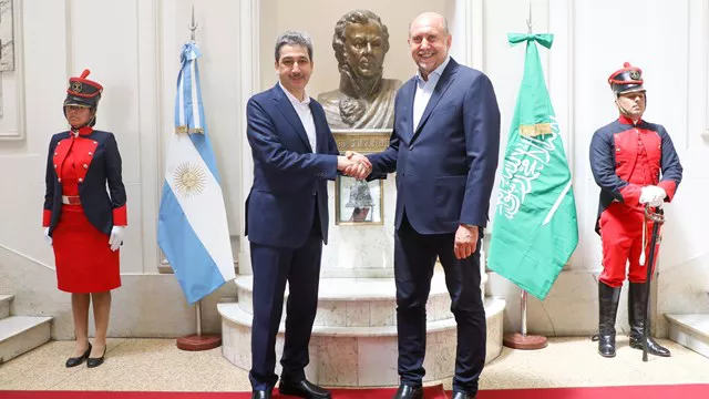 perotti-con-embajador