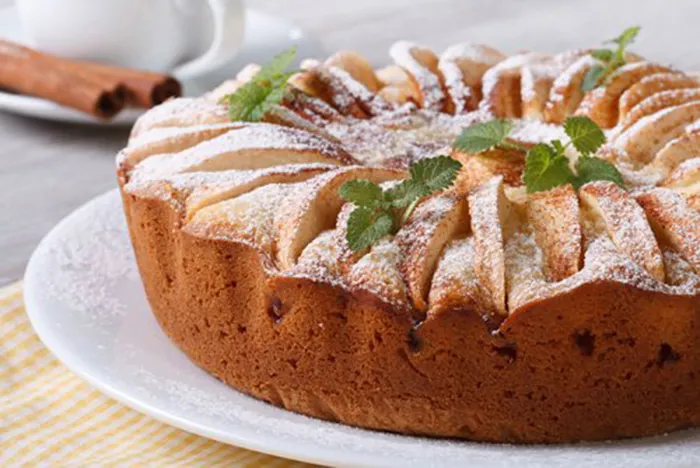 bizcocho-de-manzana-caramelizada-y-canela