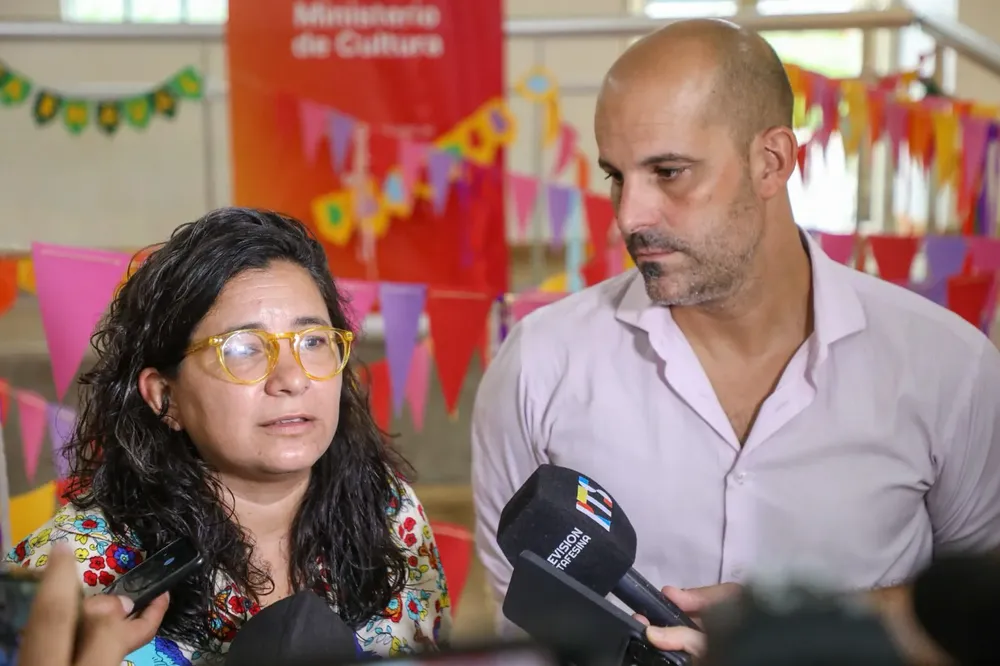 1ad0d9c0-66be-4645-b00a-a59ca94735d4