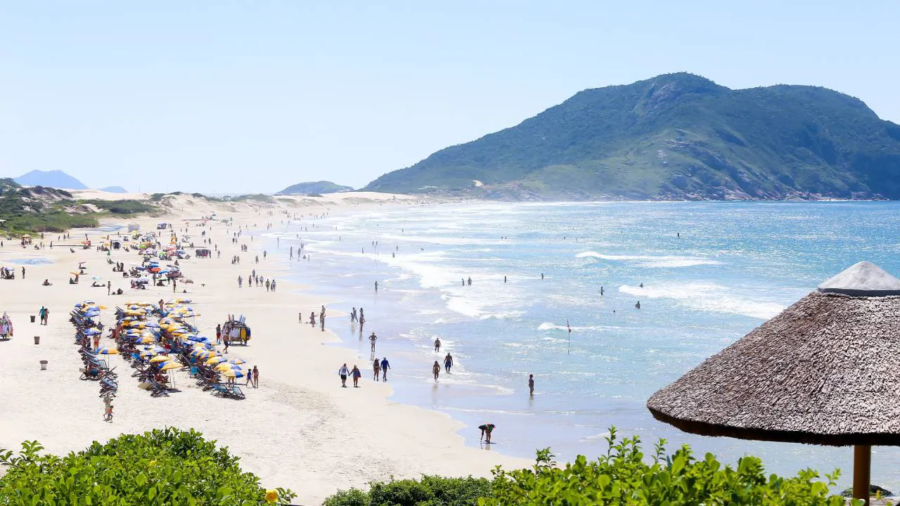 PraiadoSantinho_Florianopolis_SC_Foto-DanielVianna_MTur-1