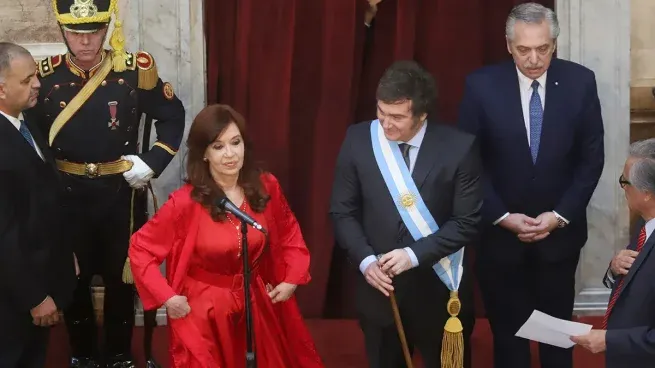javier-milei-cristina-fernandez-kirchner-alberto