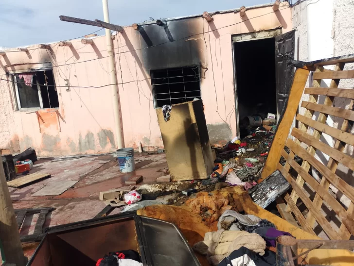 incendio-casa-rawson100425-728x548-1
