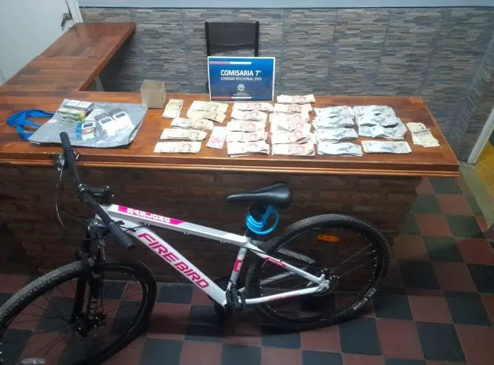 88028909-b57b-4095-b7a1-c8e3f9d21834