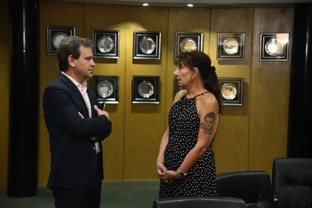 984e72ac-0201-4f6c-a563-13269269ae81